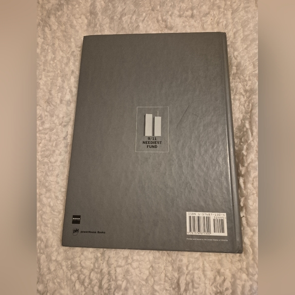 New York September 11 by: Magnum Photographers - Picture 2 of 4